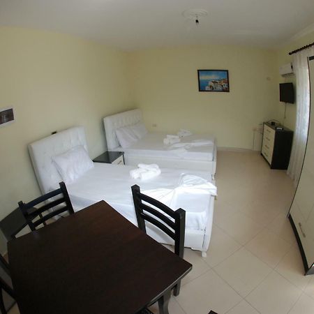 Rama Apartments Sarandë 外观 照片
