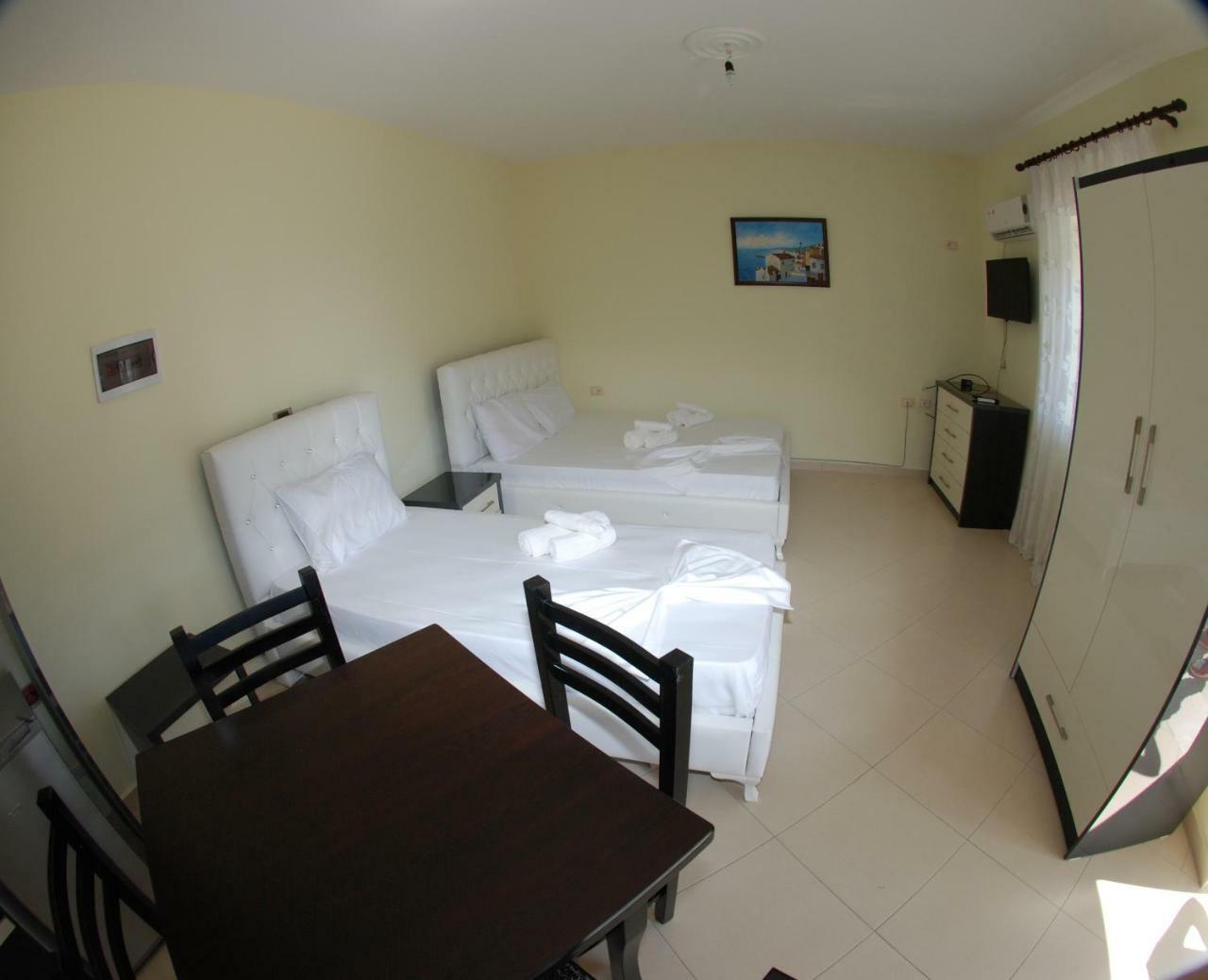 Rama Apartments Sarandë 外观 照片