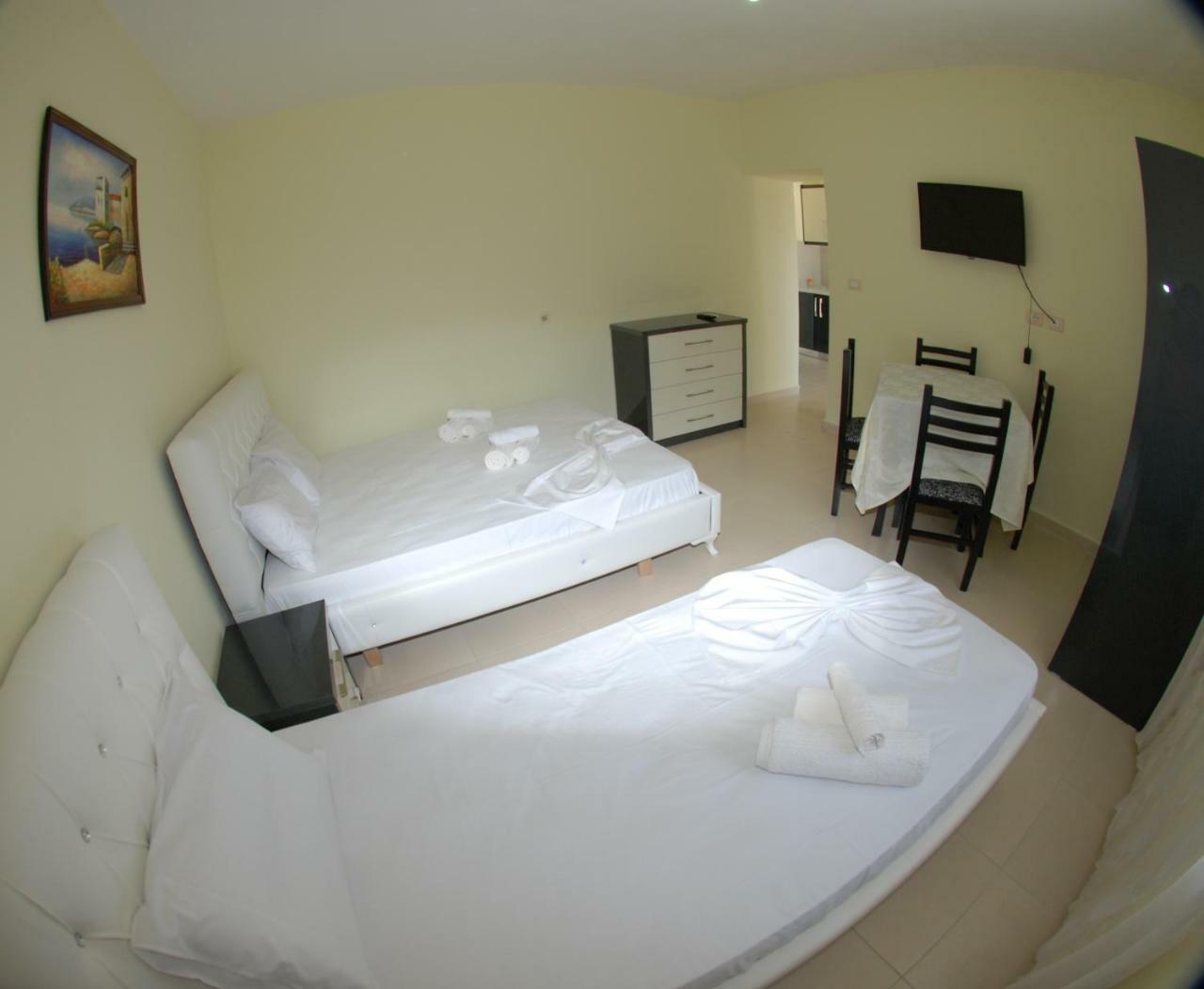 Rama Apartments Sarandë 外观 照片