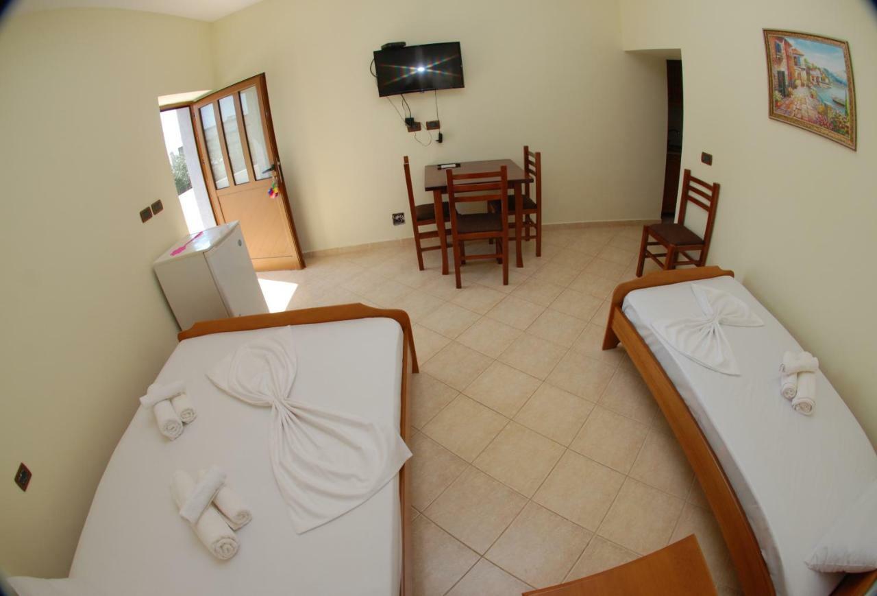 Rama Apartments Sarandë 外观 照片