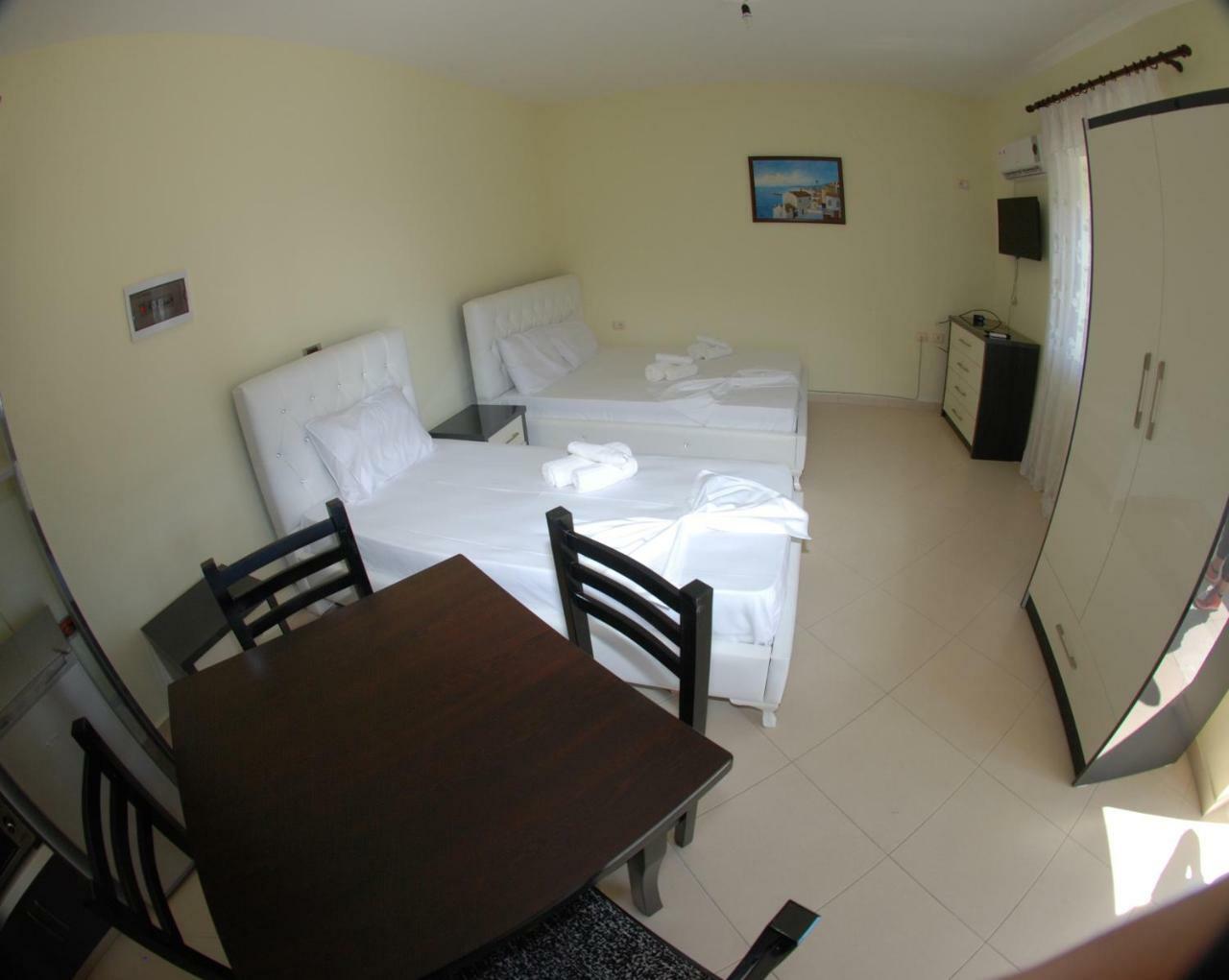 Rama Apartments Sarandë 外观 照片