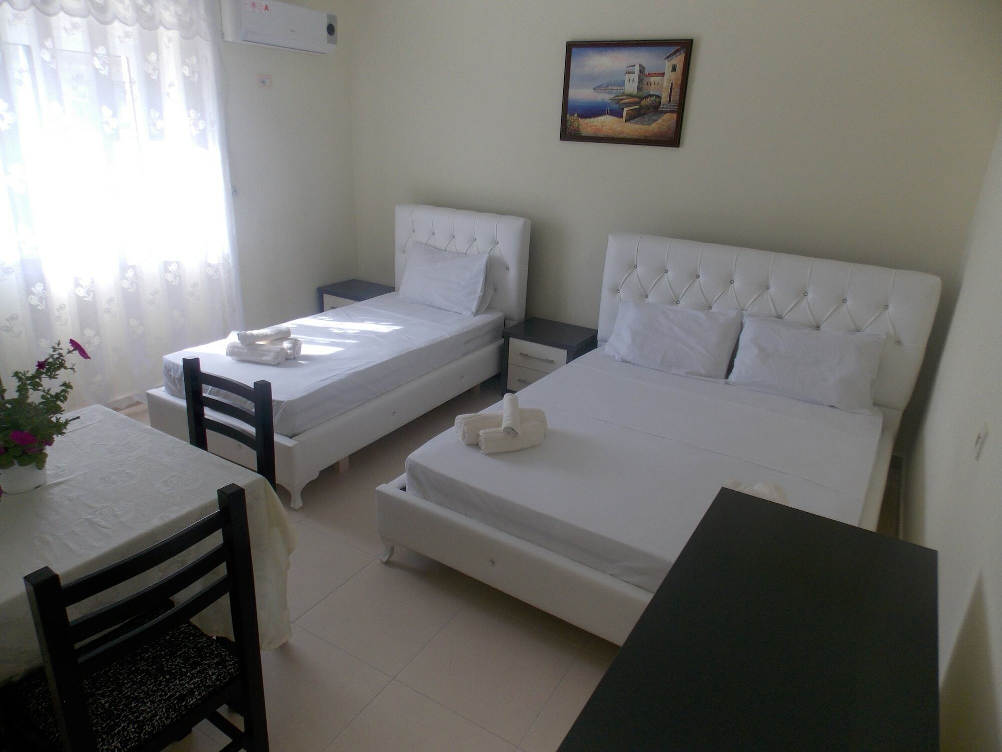 Rama Apartments Sarandë 外观 照片